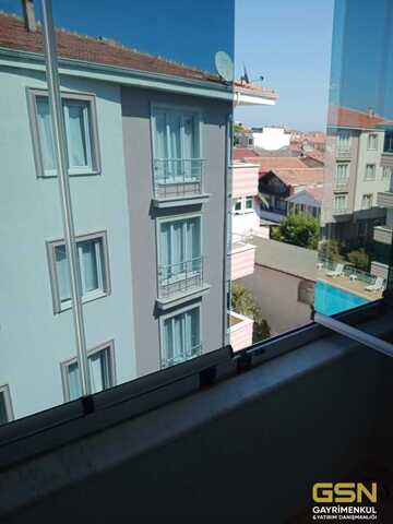 5-GSN GAYRİMENKUL'DEN KARASU SAHİLDE HAVUZLU SİTE İÇİ SATILIK 1+1