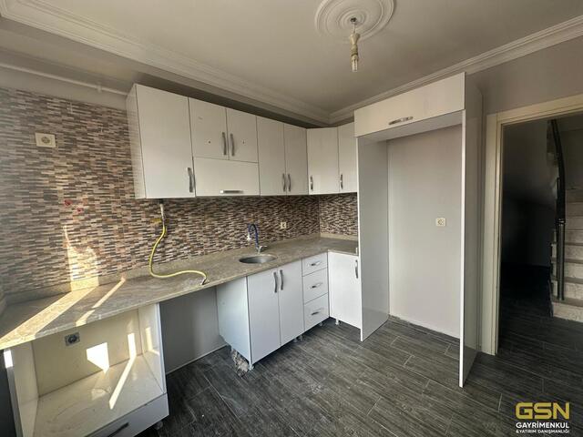 16-GSN GAYRİMENKUL'DEN MUAMMER AKSOY CADDESİNDE KİRALIK 3+1DUBLEKS