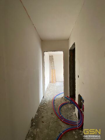 30-ÇAYIROVA'DA KENT MEYDANINA YAKIN KONUMDA SATILIK DAİRELER