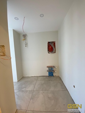 12-TUZLA MARİNA KARŞISI SATILIK  ULTRALÜKS DAİRE 2+1