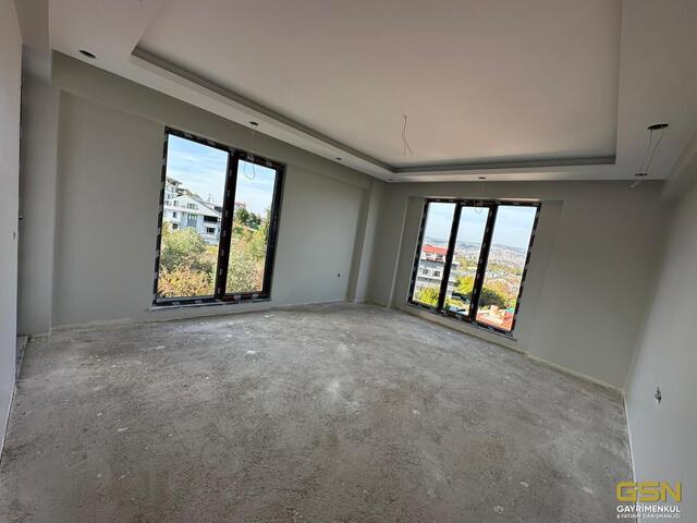 8-KOCAELİ BAŞİSKELE’DE 3+1 ÇATI DUBLEKS 