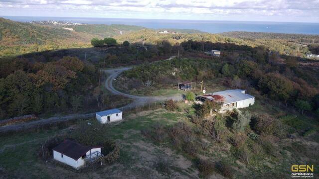 12-ŞİLE DE DENİZE YAKIN RUHSATLI EV VE ARAZİ