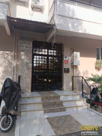 4-İZMİR ÇİĞLİ İZKENT MAHALLESİNDE KİRALIK 3+1 DAİRE