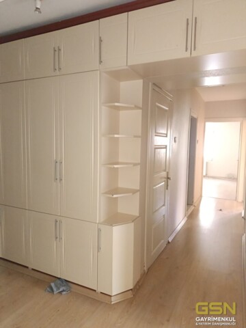 17-İZMİR ÇİĞLİ İZKENT MAHALLESİNDE KİRALIK 3+1 DAİRE