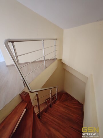 18-ÇAYIROVA MUHAMMER AKSOY CADDESİNDE SATILIK 2+1 DUBLEKS