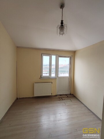 28-ÇAYIROVA MUHAMMER AKSOY CADDESİNDE SATILIK 2+1 DUBLEKS