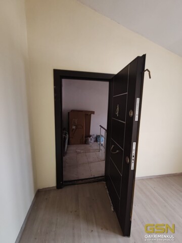 29-ÇAYIROVA MUHAMMER AKSOY CADDESİNDE SATILIK 2+1 DUBLEKS