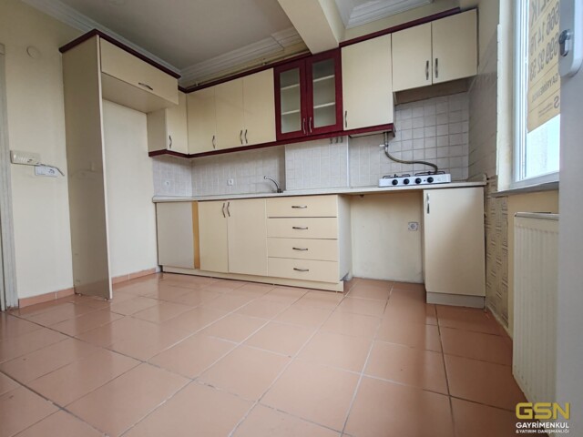 13-ÇAYIROVA MUHAMMER AKSOY CADDESİNDE SATILIK 2+1 DUBLEKS