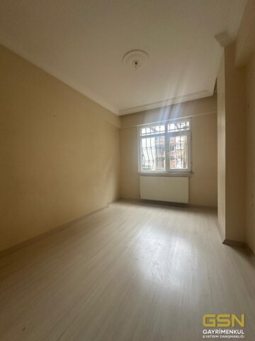 8-PENDİK ESENYALI'DA MERKEZİ KONUMDA SATILIK 3+1 DAİRE