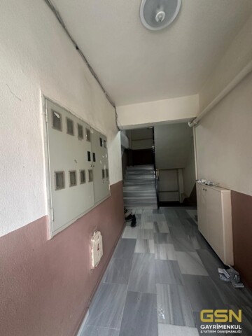 16-PENDİK ESENYALI'DA MERKEZİ KONUMDA SATILIK 3+1 DAİRE