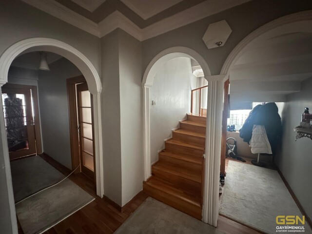 24-KARTAL'DA ADALAR VE DENİZ MANZARALI KİRALIK DUBLEKS