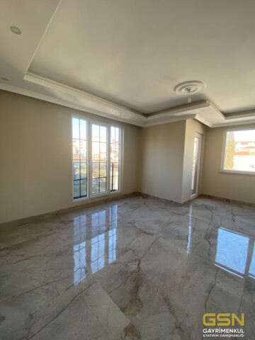 4-ÇAYIROVA YENİMAHALLE'DE YERDEN ISITMALI MASRAFSIZ 3+1 SATILIK DAİRE