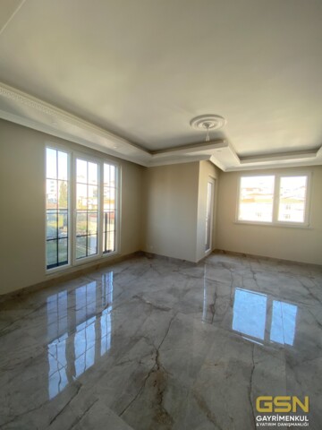 7-ÇAYIROVA YENİMAHALLE'DE YERDEN ISITMALI MASRAFSIZ 3+1 SATILIK DAİRE