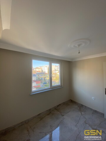 14-ÇAYIROVA YENİMAHALLE'DE YERDEN ISITMALI MASRAFSIZ 3+1 SATILIK DAİRE