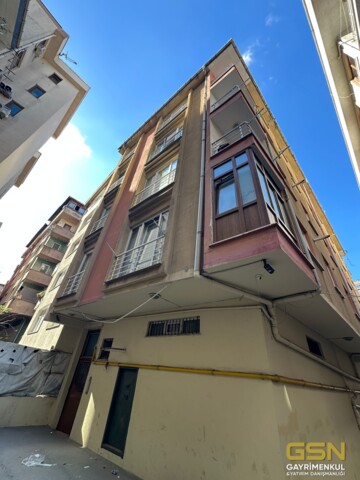 ÜMRANİYE ATAKENT MAHALLESİNDE MİTHATPAŞA CADDESİ ÜZERİNDE SATILIK 3+1 DAİRE 1