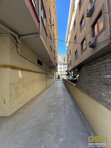 ÜMRANİYE ATAKENT MAHALLESİNDE MİTHATPAŞA CADDESİ ÜZERİNDE SATILIK 3+1 DAİRE 3
