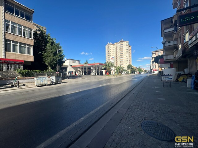 ÜMRANİYE ATAKENT MAHALLESİNDE MİTHATPAŞA CADDESİ ÜZERİNDE SATILIK 3+1 DAİRE 24