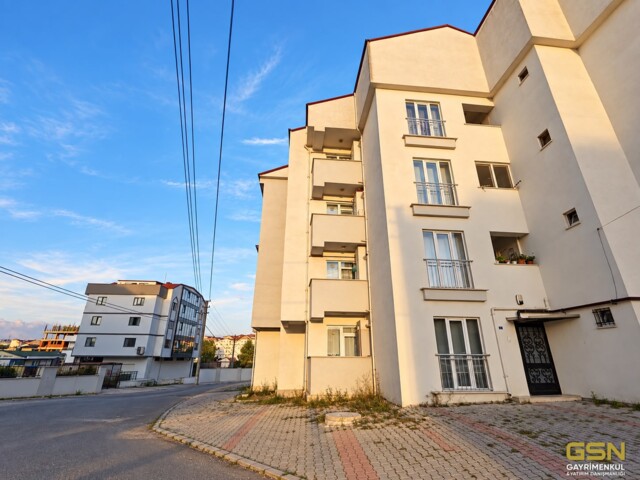 GSN GAYRİMENKUL’DEN ÇAYIROVA ATATÜRK MAHALLESİ’NDE EŞYALI KİRALIK 3+1 DAİRE