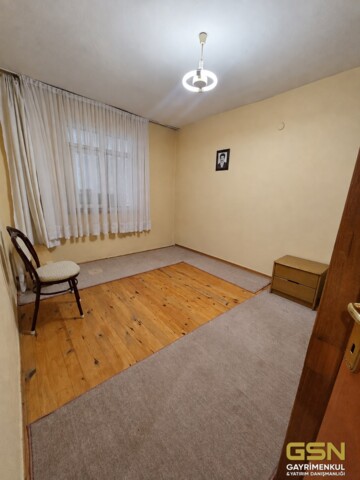 KARABÜK SAFRANBOLU’DA 7.435 m² BAHÇE İÇİNDE RUHSATLI, EŞYALI MÜSTAKİL EV 12