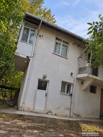 KARABÜK SAFRANBOLU’DA 7.435 m² BAHÇE İÇİNDE RUHSATLI, EŞYALI MÜSTAKİL EV 4