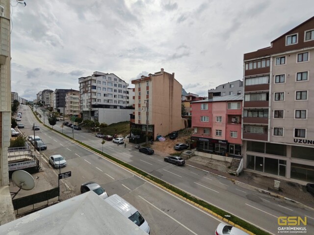 GSN GAYRİMENKUL'DEN ÇAYIROVA MUHAMMER AKSOY CADDESİNDE. KİRALIK 2+1 DAİRE 19