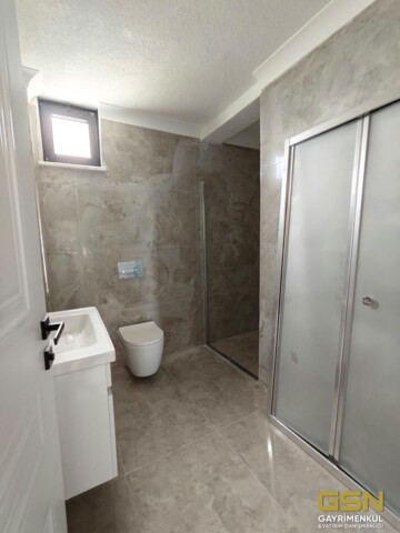 GSN GAYRİMENKUL'DEN ÇAYIROVA MUHAMMER AKSOY CADDESİNDE. KİRALIK 2+1 DAİRE 12