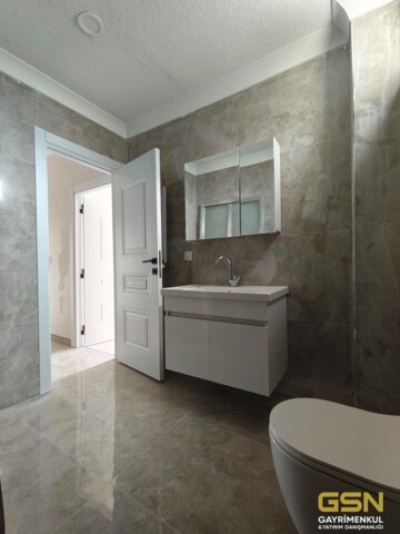 GSN GAYRİMENKUL'DEN ÇAYIROVA MUHAMMER AKSOY CADDESİNDE. KİRALIK 2+1 DAİRE 6